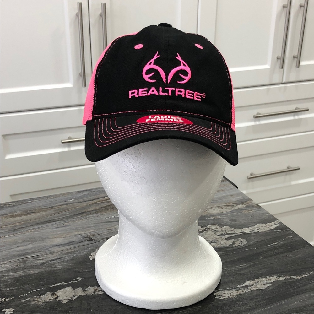 RealTree Women’s Hunting Mesh Back Baseball Cap Black Neon Pink Adjustable